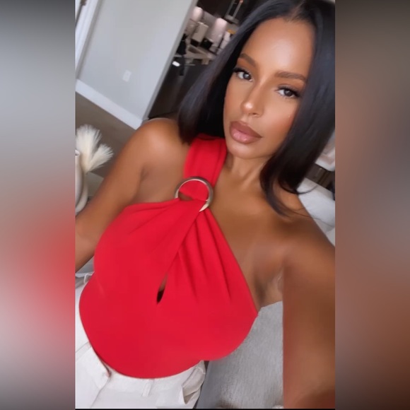 Red half arm bodysuit - Picture 4 of 4